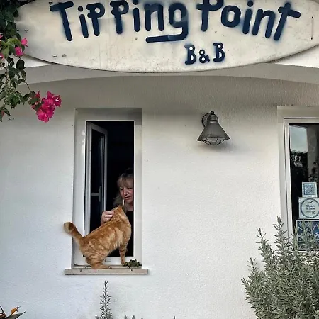 Tipping Point North Beach Bed and breakfast